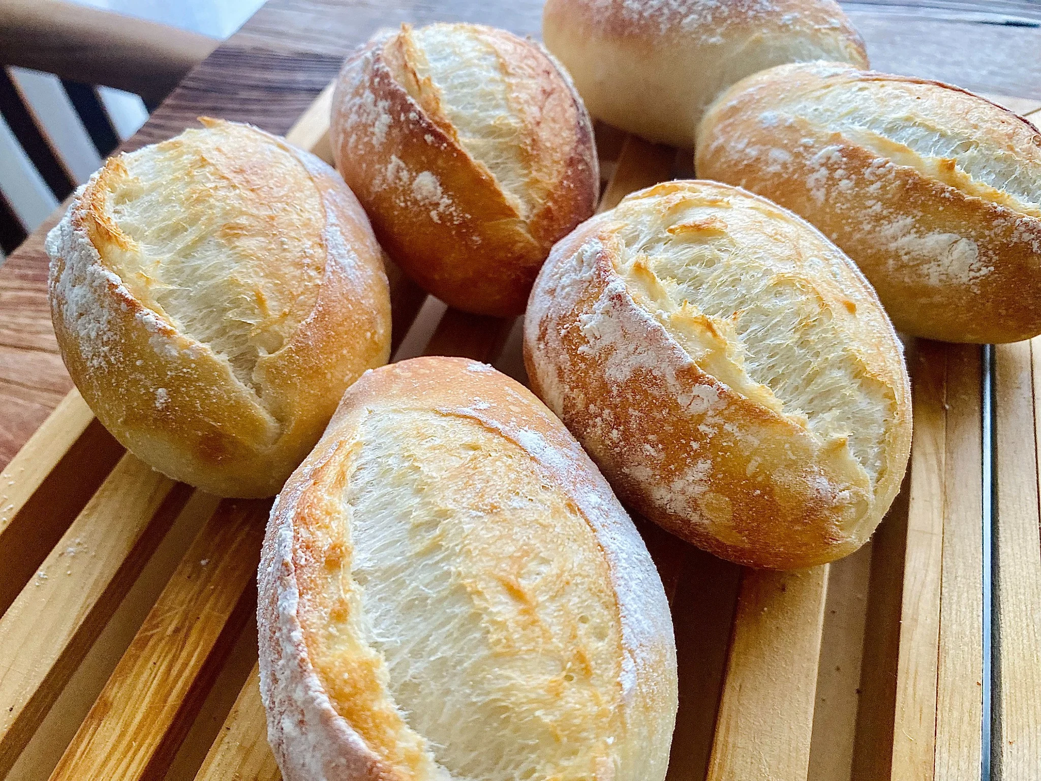 「休日の朝に、パンを焼く。」