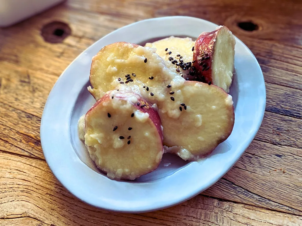 甘麹とココナッツオイルで作る簡単さつまいも副菜