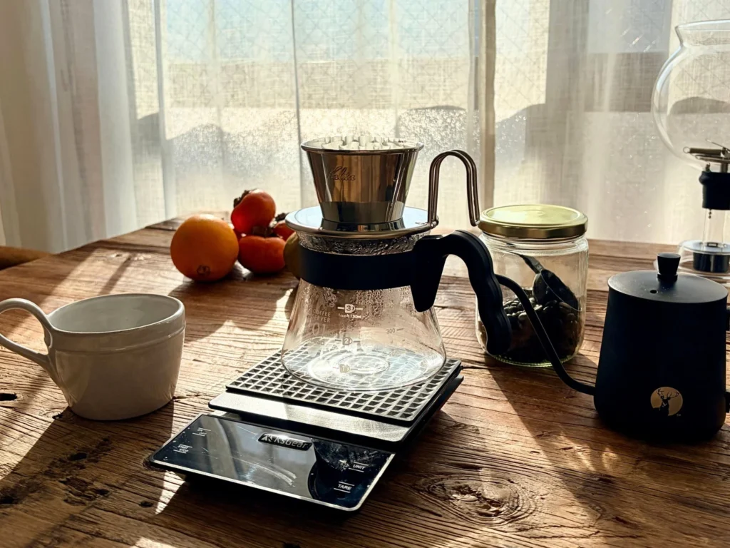 新しく買ったコーヒードリッパーとサーバー