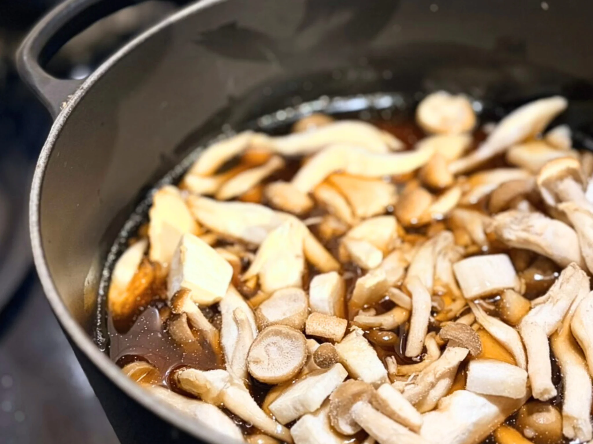 ぶり大根の煮汁で炊く炊き込みご飯