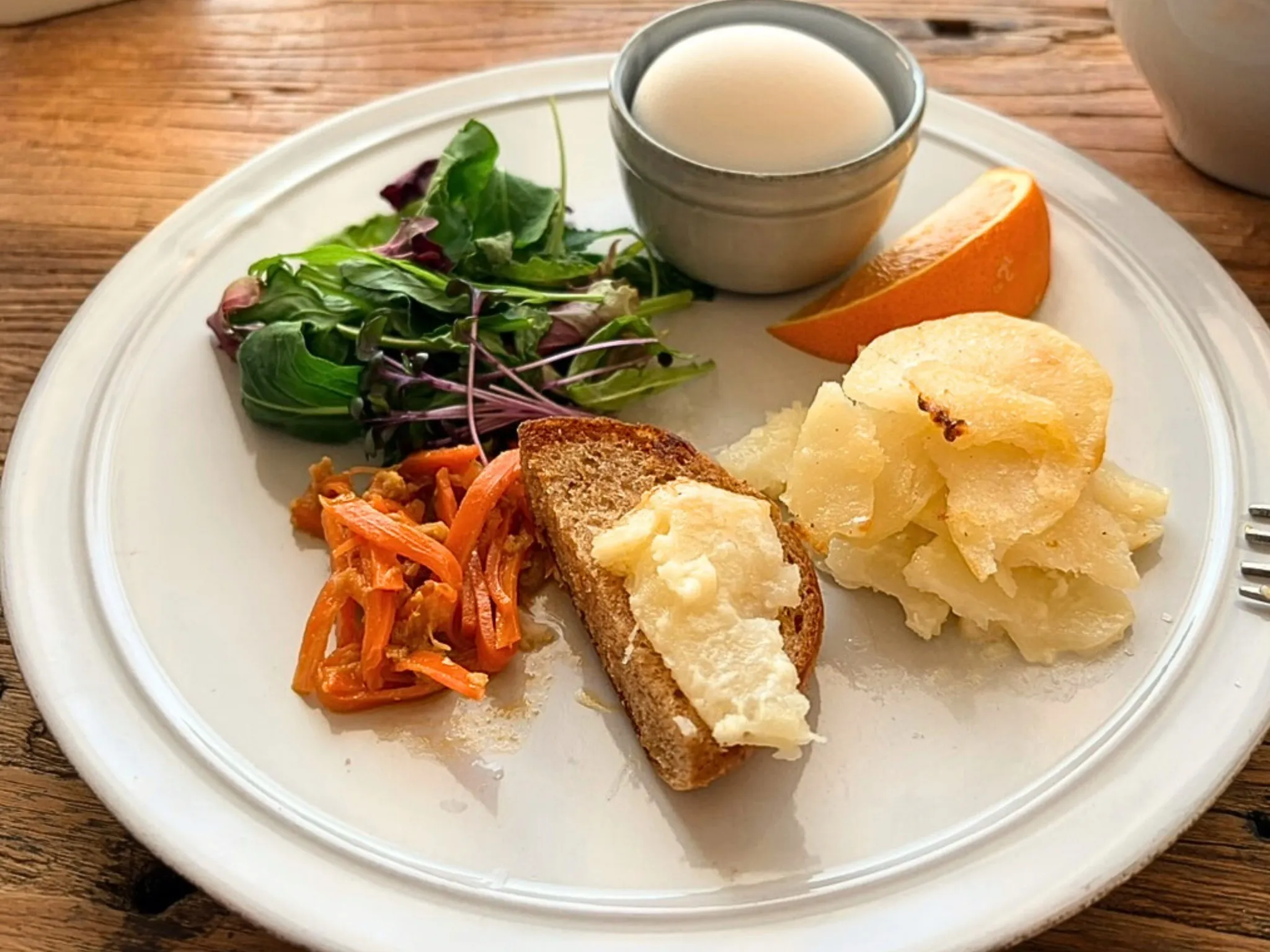 ブランパンとポテトグラタンの冬の朝ごはんワンプレート