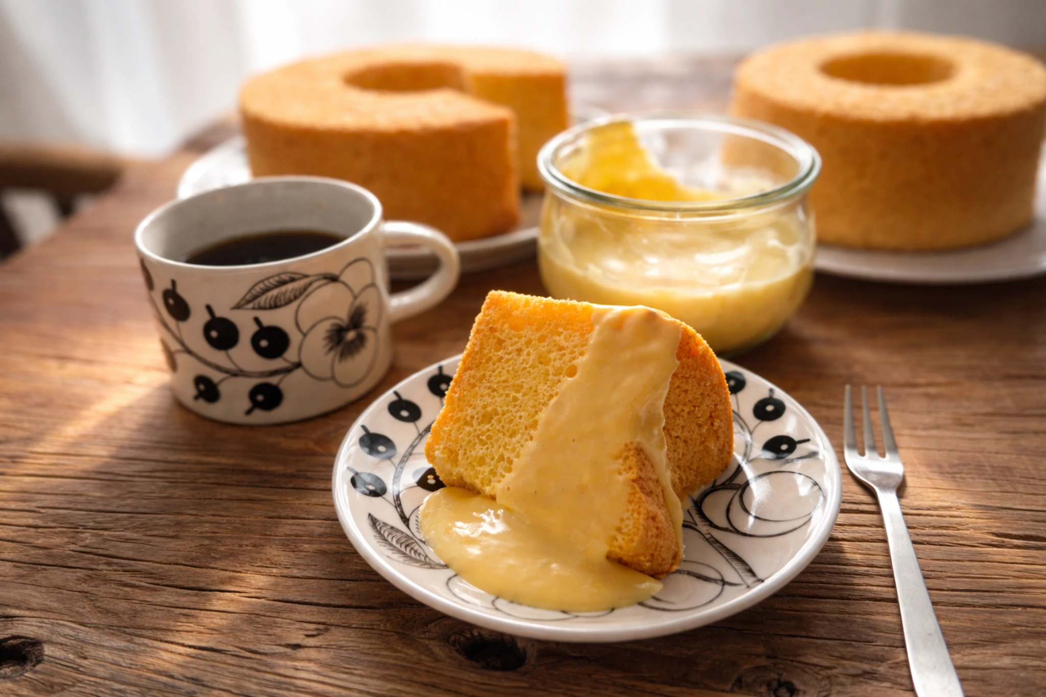 プレーンシフォンケーキと、 レンジカスタード